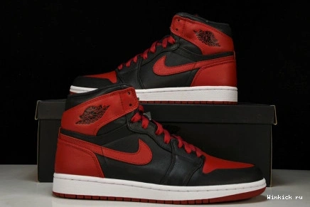 Jordan Retro Air 'Banned' 1 High 1003